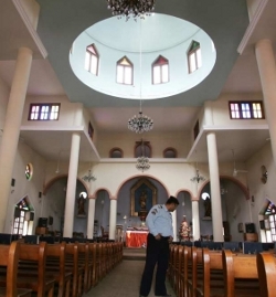 La Iglesia en Bagdad atiende a setecientas familias cristianas que han huido de Mosul y la llanura de Nnive