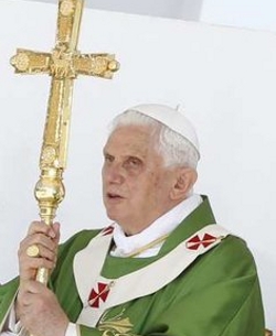 Benedicto XVI a los sicilianos: No tengan miedo de oponerse al mal!