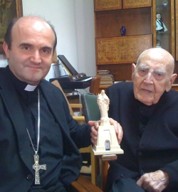Fallece el P. Romn Orbe, cannigo de la Catedral de San Sebastin, a los cien aos de edad