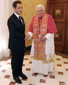 El Papa trata con Sarkozy sobre la crisis, la paz en Oriente Medio y la persecución a los cristianos