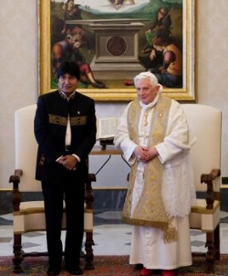 Evo Morales critica que el Papa sea cambiado solo cuando muere