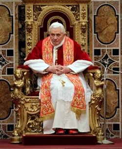 El Papa afirma que el rostro de la Iglesia está cubierto de polvo por culpa de los abusos sexuales