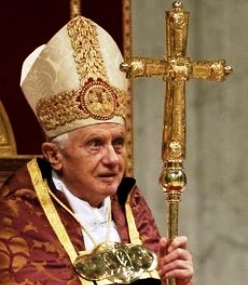 Benedicto XVI asegura que el purgatorio es «un fuego interior que purifica el alma del pecado»