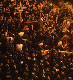 Imanes de Malasia prohben las camisetas de equipos de ftbol occidentales por los smbolos de sus escudos