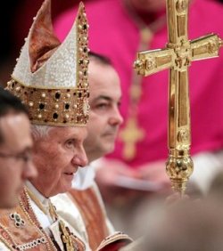 El Papa denuncia ante los religiosos la progresiva marginacin de la religin en la vida pblica