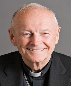 El Card. McCarrick sale en defensa de los derechos de los musulmanes en EE.UU