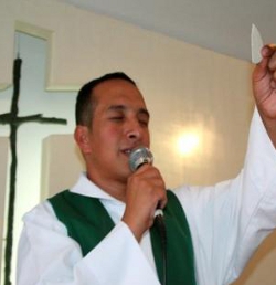 Asesinan a un sacerdote en Colombia para robarle el telfono mvil