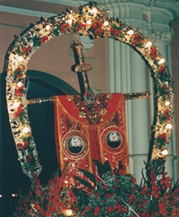 Queman y cortan en cinco partes la Cruz de Motupe para robar su oro y plata