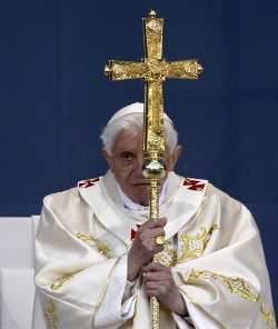 Benedicto XVI denuncia el integrismo que provoca  la discriminacin e intolerancia hacia los cristianos