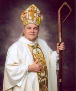 El Arzobispo de Miami aparecerá en anuncios de televisión para pedir a los fieles que asistan a Misa en Navidad