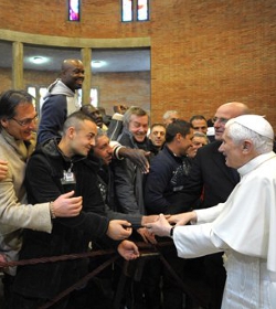El Papa dice a los presos que pidan al Nio de Beln que nos libere de la prisin del pecado, de la soberbia y del orgullo