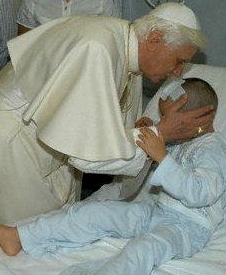 El Papa advierte que la «Unción de los Enfermos» no es un sacramento menor