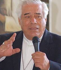 Raymundo Figueroa sigue adelante en su rebelda contra la Iglesia tras ser apartado del sacerdocio