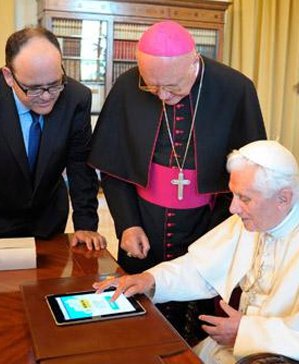 Benedicto XVI en Twitter: «Ruego para que los políticos protejan al no nacido y promuevan la cultura de la vida»