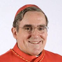El cardenal Sistach asegura que cada vez es mayor el número de jóvenes y adultos que piden ser bautizados