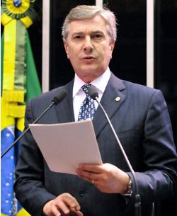 El ex presidente brasile�o Collor de Melo practic� magia negra durante su mandato