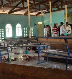 Grupo islamista somal atenta contra dos iglesias cristianas en Kenia causando 17 muertos y numerosos heridos