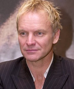Sting pide la liberaci�n de las j�venes que profanaron el altar de la Catedral ortodoxa de Mosc�