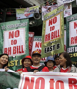 Amnista Internacional protesta contra la resolucin del Supremo de Filipinas que paraliza la Ley de Salud Reproductiva