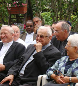 65 cardenales y obispos amigos del Movimiento de los Focolares visitan el pueblo de la beata Chiara Luce 