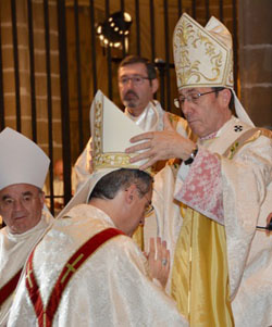 Ordenacin de Mons. Aznrez Cobo como obispo auxiliar de Pamplona y Tudela