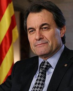 El gobierno de Artur Mas recomienda las clnicas abortivas a los jvenes de Catalua