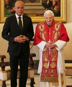 El Papa analiza con el presidente de Hait la contribucin de la Iglesia al desarrollo del pas