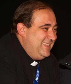 Juan Pedro Ortuo: La gracia de Dios nos puede reconstruir e incluso hacer hermosas vasijas