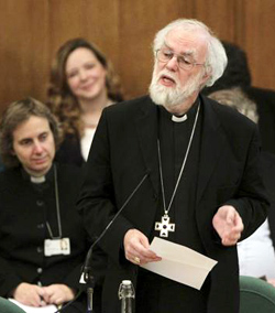 Rowan Williams está desolado por la no aprobación de la ordenación de mujeres como obispas