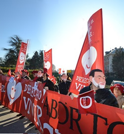 Derecho a Vivir pide al Gobierno la derogacin de la ley de Aborto y una ley de proteccin a la maternidad