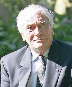 Carlos Abella: Encontr a Benedicto XVI muy afable, muy correcto, muy culto y con gran inters por Espaa