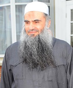 Un tribunal londinense confirma la ilegalidad de la deportacin de un imn fundamentalista