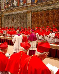 Los cardenales envan un telegrama al Papa emrito agradeciendo su luminoso ministerio petrino