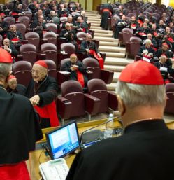 Primera reunin de la Congregacin General de Cardenales previa al Cnclave