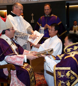  Nuestros seminarios funcionan con la ayuda de Obras Misionales Pontificias al 90%. Yo soy fruto de ello