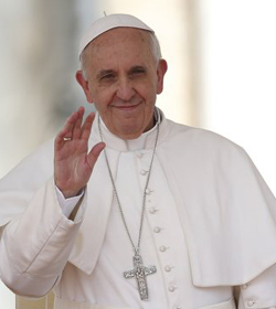 Comienza el mes de mayo y el Papa recuerda a San José y la Virgen María como intercesores y modelos