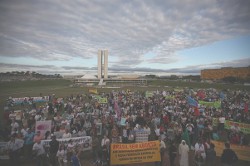 Miles de personas se manifiestan en Brasilia contra el aborto y el matrimonio homosexual