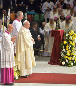 Francisco: Cristo los enva, no tengan miedo, vayan a servir a los dems 