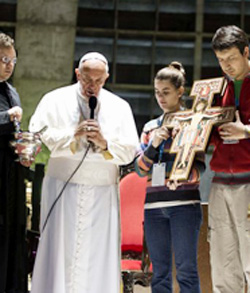 El Papa invita a los jvenes a rezar a la Virgen Mara, Madre de la belleza, la bondad y la Verdad