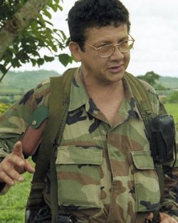 El asesino y cabecilla terrorista de las FARC acusa a la Iglesia de no propiciar la paz