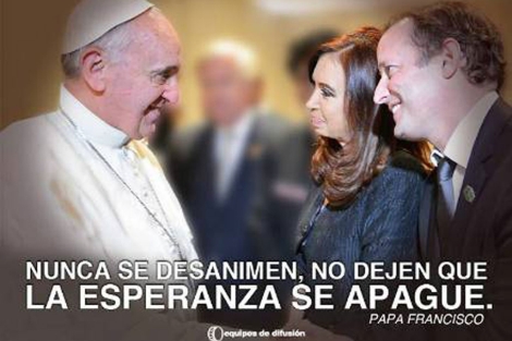 La presidenta de Argentina usa la imagen del Papa para su campaa electoral
