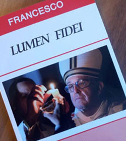 La encclica de Francisco, Lumen Fidei, es bestseller en slo un mes