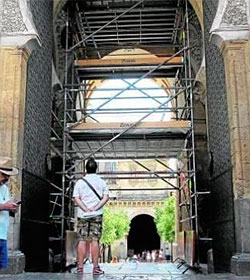 El Cabildo ultima la mejora del canal de desage de la Catedral de Crdoba