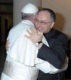 El P. Spadaro asegura que los medios de comunicacin han hecho decir al Papa cosas que no dijo