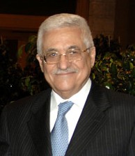 Abu Mazen al Papa: con esta pluma que usted me regala espero firmar los acuerdos de paz con Israel