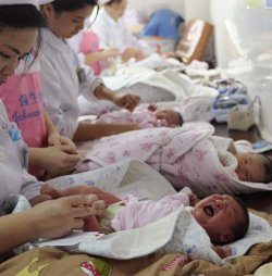 China modifica levemente la poltica de hijo nico