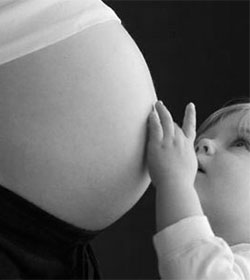 El embarazo de su hijo iba a ser incompatible con la vida tras nacer, pero sigui adelante y don sus rganos