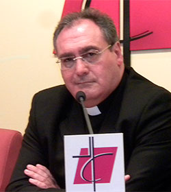 El portavoz de los obispos espaoles se solidariza con el lder del PSC tras sufrir una agresin en la catedral de Tarrasa