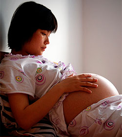 China: una mujer forzada al aborto en el noveno mes de embarazo