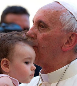 El Papa pide anunciar el evangelio con dulzura, fraternidad y amor y no con bastn inquisitorial de condena